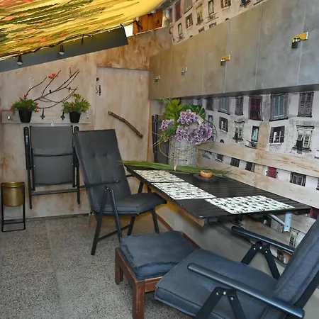 Porfyra's Apartment